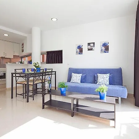 Hotell Charm Paralel 2*