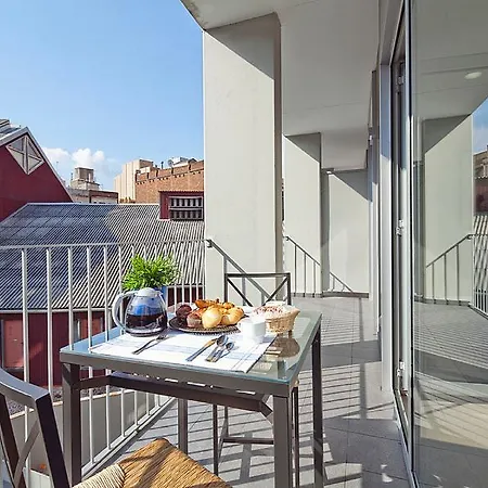 Charm Paralel Hotell