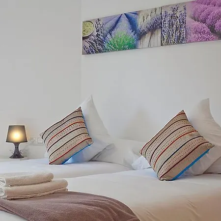 Charm Paralel Hotel