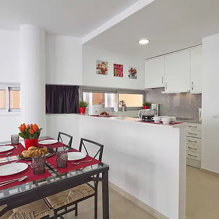 Otel Charm Paralel 2*